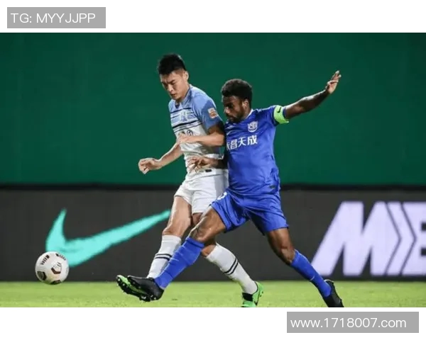 南京足球队强势领跑联赛积分榜以78分稳居第一名 南京足球队强势领跑联赛积分榜以78分稳居第一名