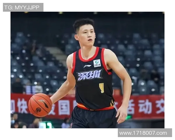 深圳篮球队比赛经验引发热议球迷对战术选择和球员表现展开激烈讨论