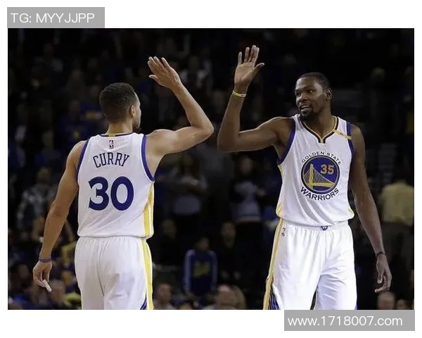 重庆篮球队进攻战术深度解析与战略布局探讨 重庆篮球队进攻战术深度解析与战略布局探讨